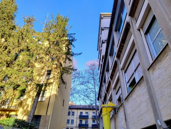 appartamento in vendita a Reggio nell'Emilia in zona Città Storica