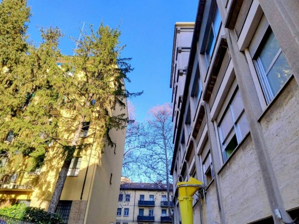 appartamento in vendita a Reggio nell'Emilia in zona Città Storica