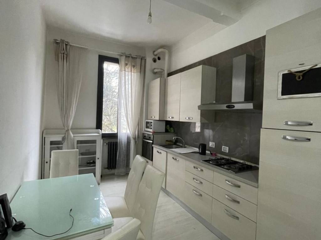 appartamento in vendita a Reggio nell'Emilia in zona Città Storica