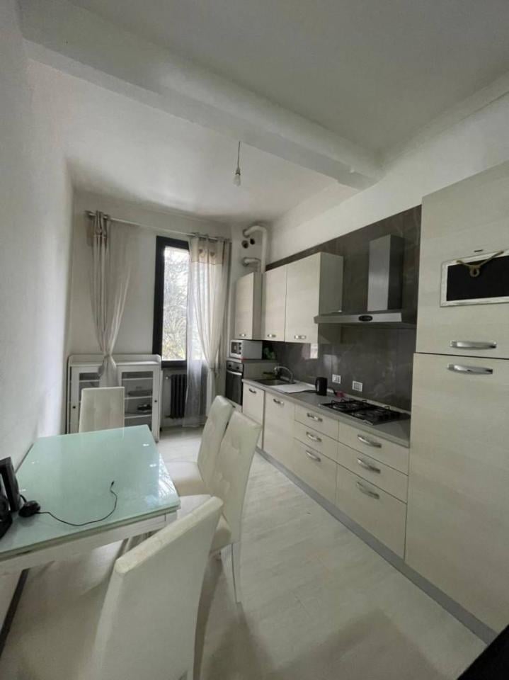 appartamento in vendita a Reggio nell'Emilia in zona Città Storica