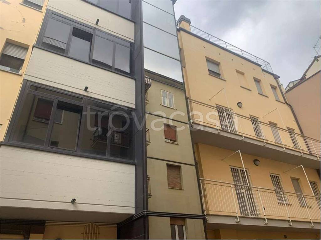 appartamento in vendita a Reggio nell'Emilia in zona Città Storica