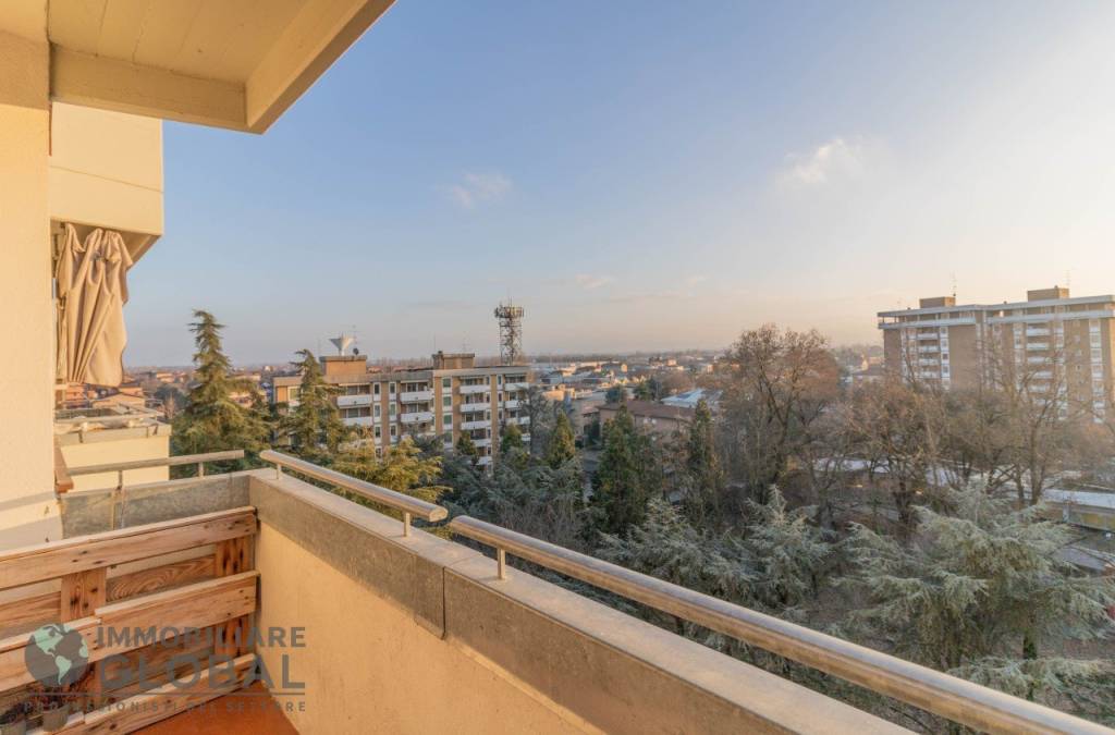 appartamento in vendita a Reggio nell'Emilia in zona Ospizio
