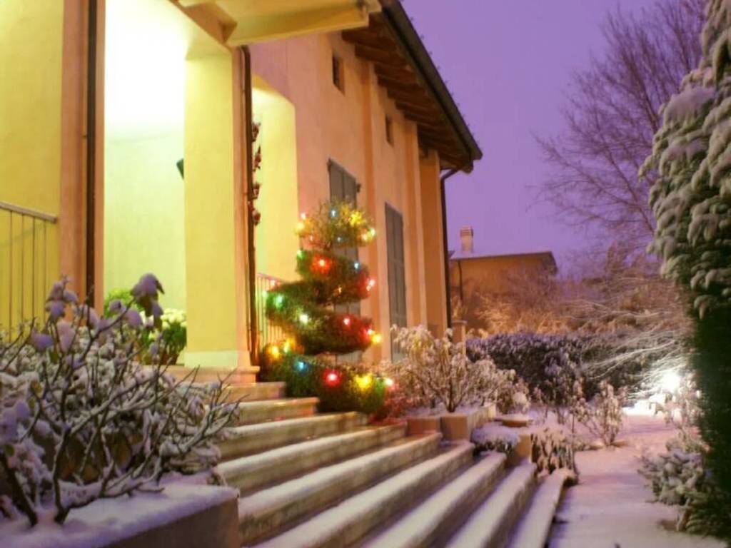 casa indipendente in vendita a Reggio nell'Emilia