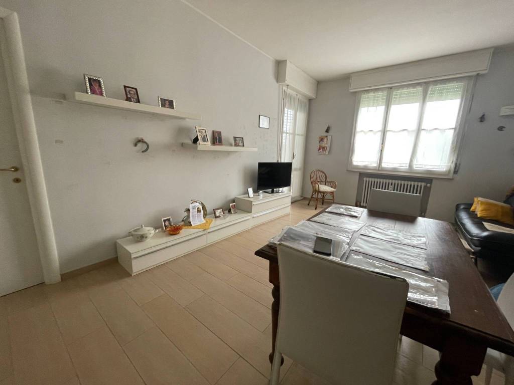 appartamento in vendita a Reggio nell'Emilia in zona Città Storica