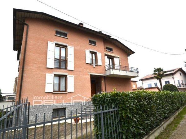 casa indipendente in vendita a Reggio nell'Emilia in zona Rivalta