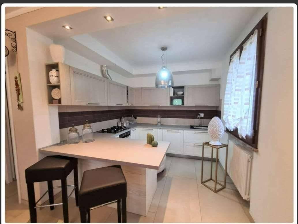 casa indipendente in vendita a Reggio nell'Emilia in zona Fogliano