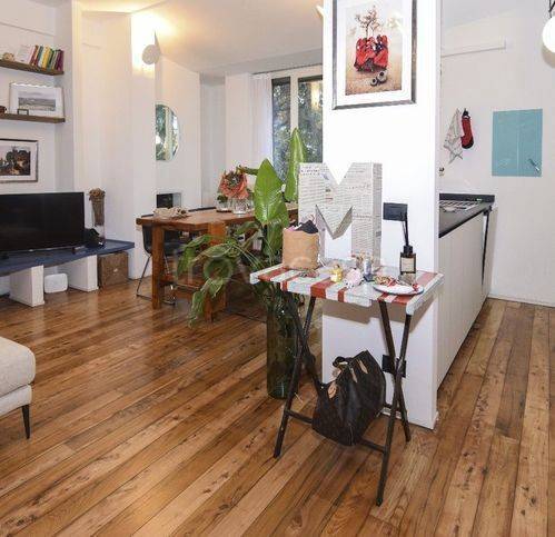 appartamento in vendita a Reggio nell'Emilia in zona Città Storica
