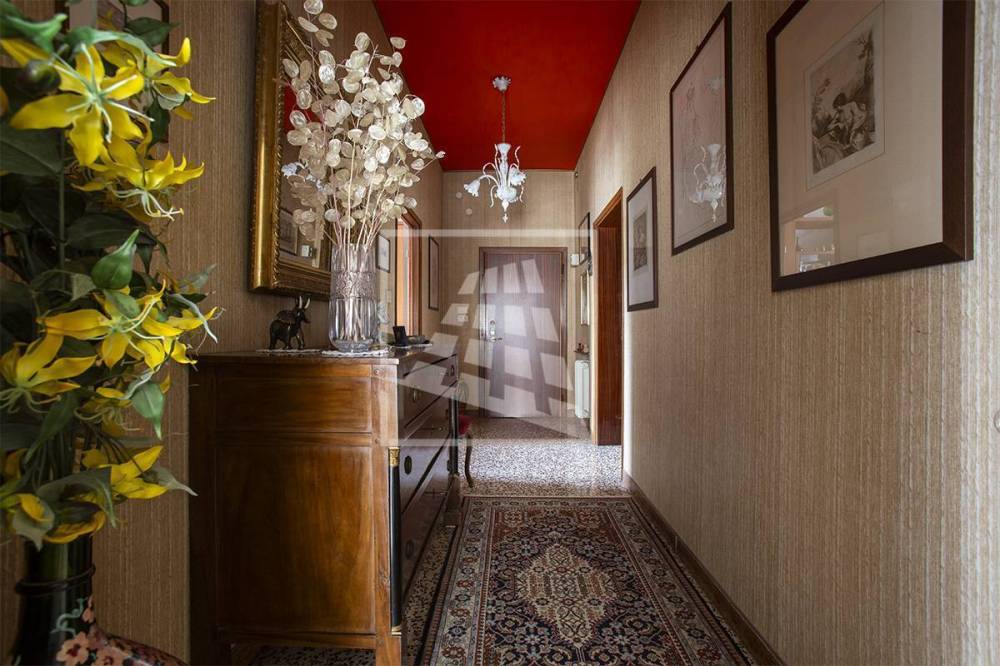 appartamento a Reggio nell'Emilia in zona San Pellegrino / Villa Canali