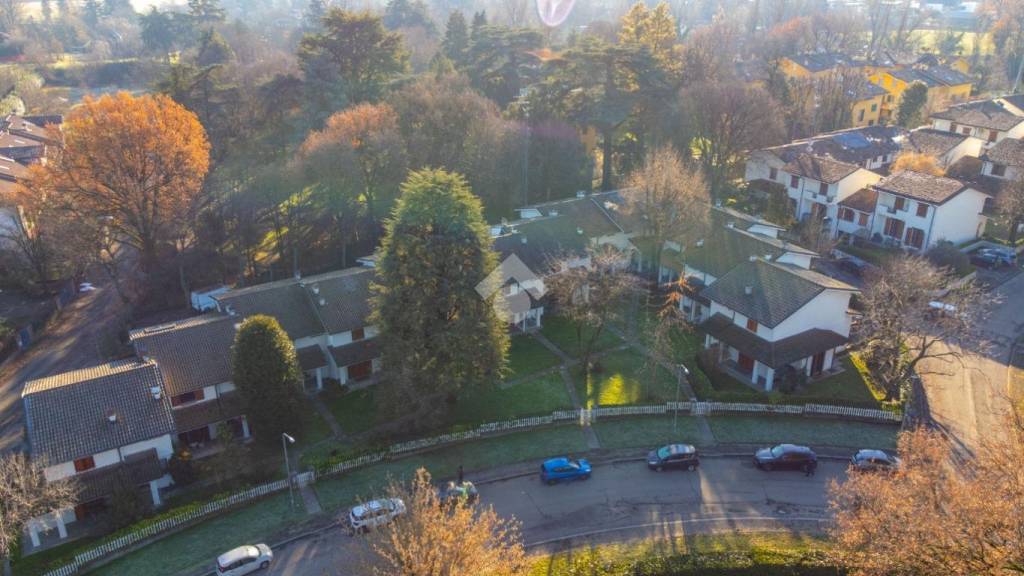 casa indipendente in vendita a Reggio nell'Emilia in zona Belvedere