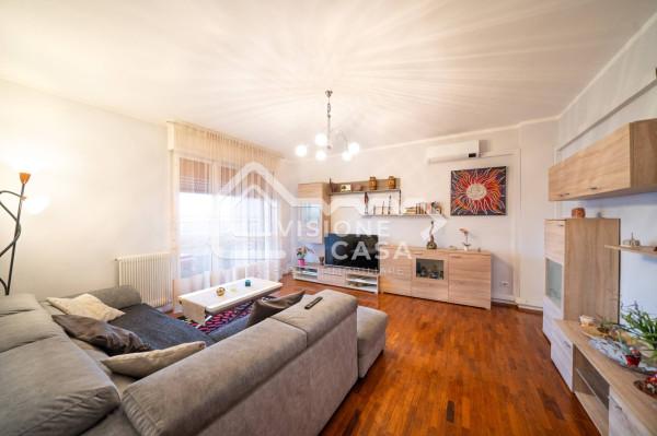 appartamento in vendita a Reggio nell'Emilia in zona Città Storica