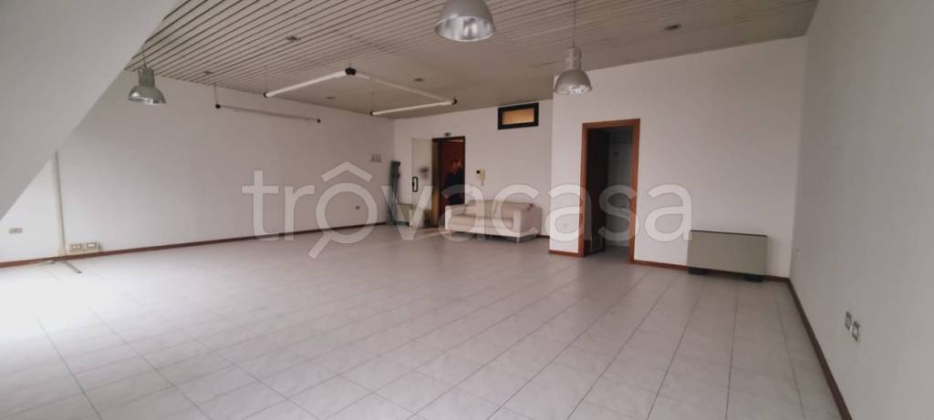 ufficio in vendita a Reggio nell'Emilia