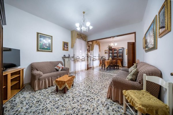 appartamento in vendita a Reggio nell'Emilia in zona Città Storica