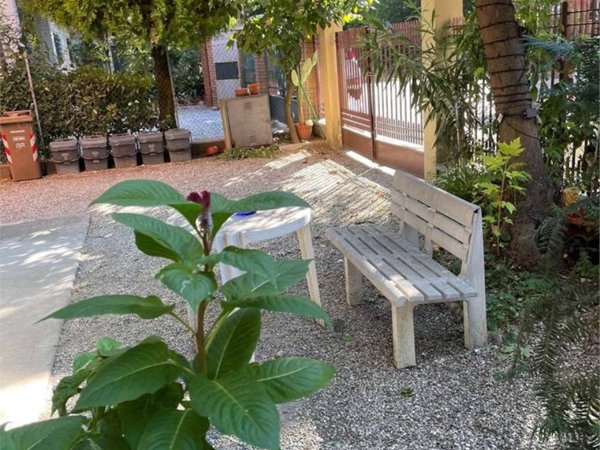 appartamento in vendita a Reggio nell'Emilia in zona Città Storica
