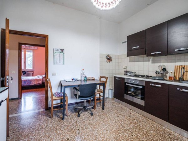 appartamento in vendita a Reggio nell'Emilia in zona Cavazzoli