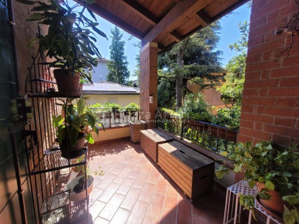 casa indipendente in vendita a Reggio nell'Emilia in zona Città Storica