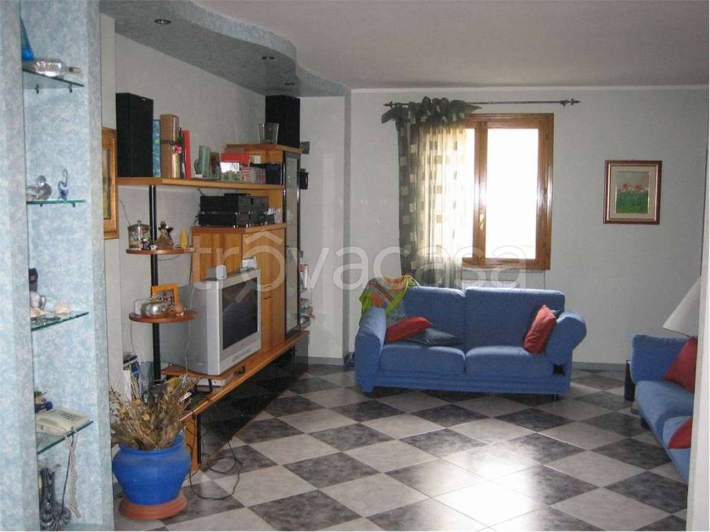 casa indipendente in vendita a Reggio nell'Emilia in zona San Bartolomeo