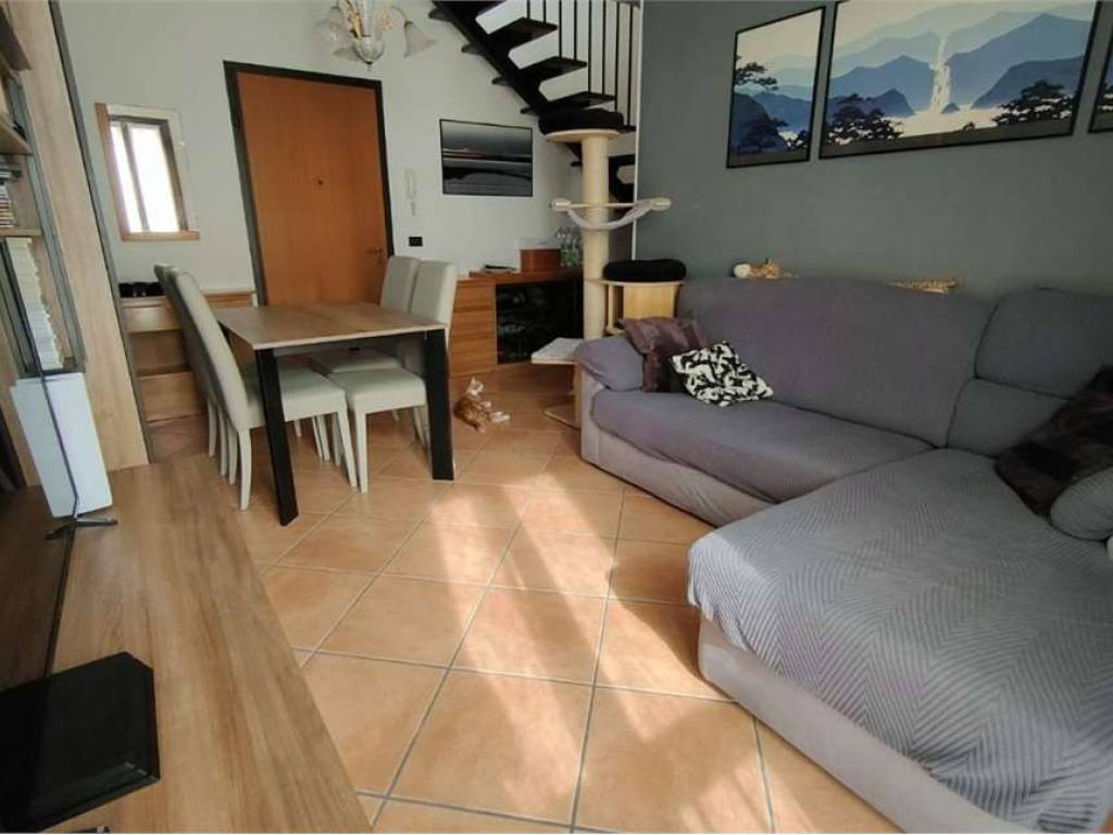 appartamento in vendita a Reggio nell'Emilia in zona Sesso