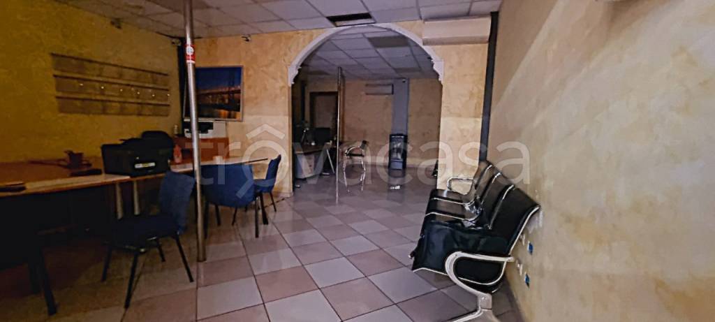 negozio in vendita a Reggio nell'Emilia in zona San Maurizio