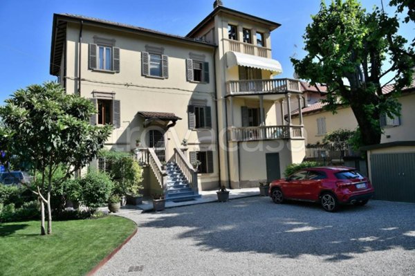 casa indipendente in vendita a Reggio nell'Emilia