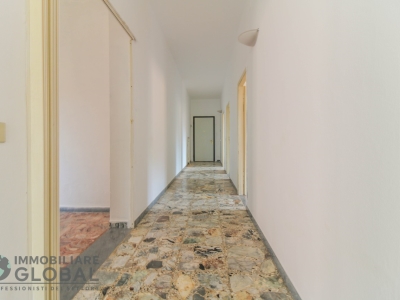 appartamento in vendita a Reggio nell'Emilia in zona Città Storica