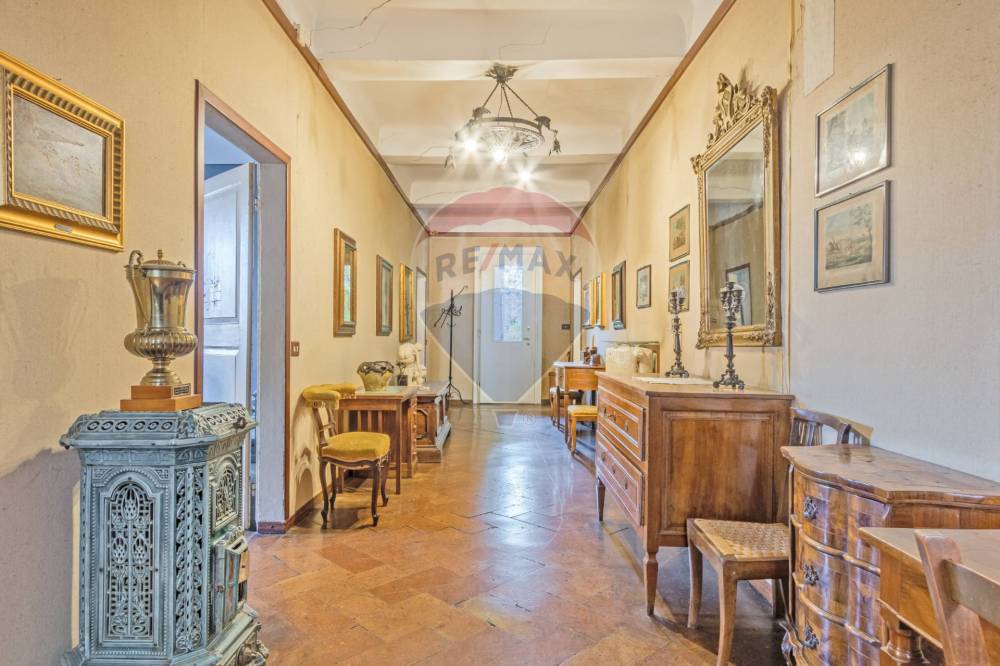 casa indipendente in vendita a Reggio nell'Emilia in zona Ospizio