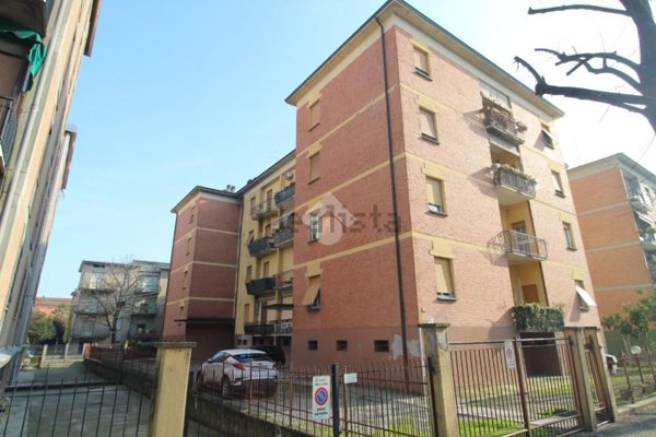 appartamento in vendita a Reggio nell'Emilia in zona Ospizio