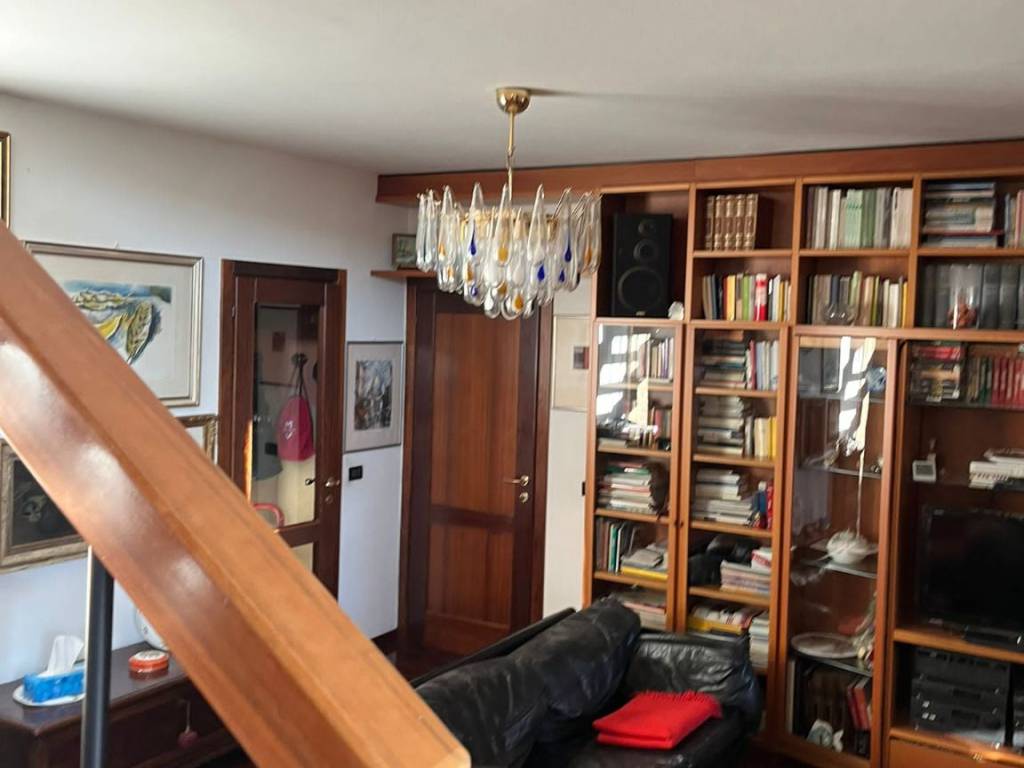 casa indipendente in vendita a Reggio nell'Emilia in zona Città Storica