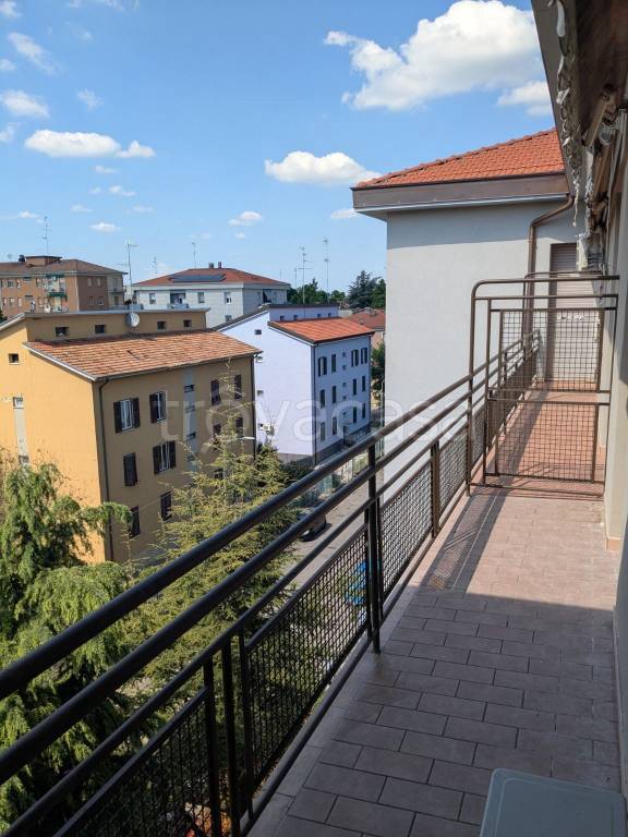 appartamento in vendita a Reggio nell'Emilia in zona Mirabello