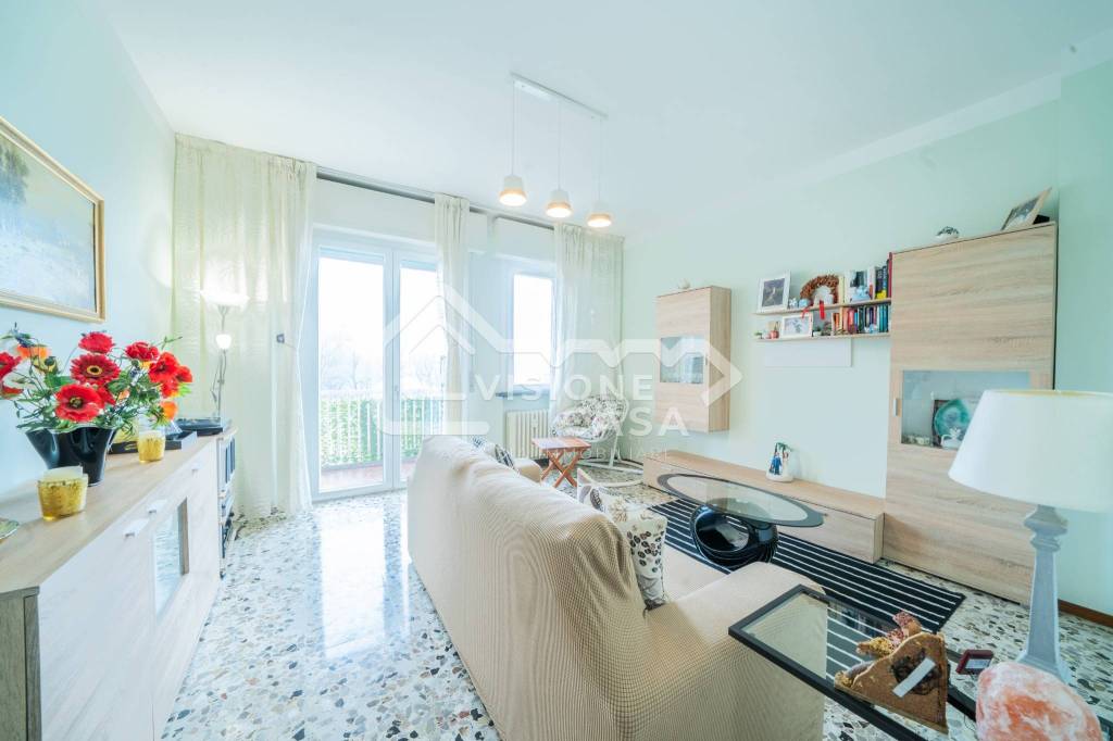 appartamento in vendita a Reggio nell'Emilia in zona Città Storica