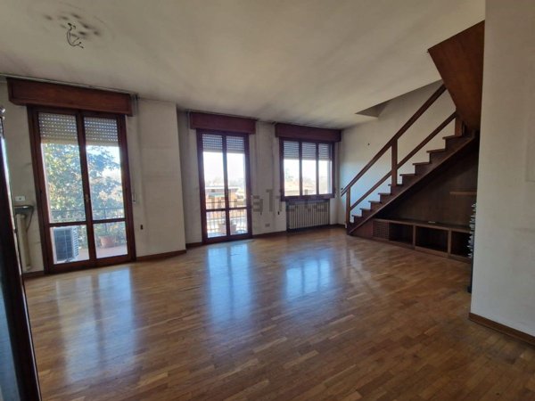 appartamento in vendita a Reggio nell'Emilia in zona Mirabello