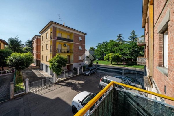 appartamento in vendita a Reggio nell'Emilia in zona Orologio