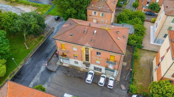 appartamento in vendita a Reggio nell'Emilia in zona Orologio