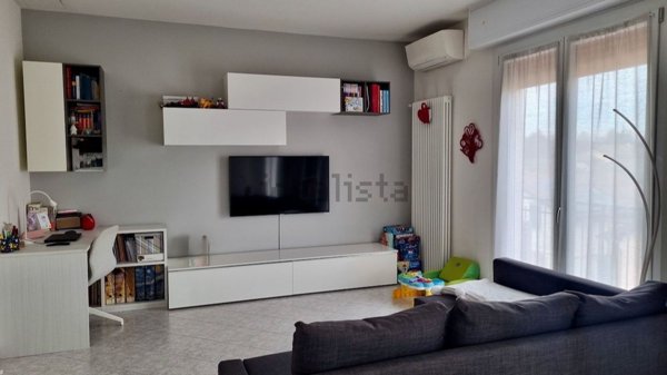 appartamento a Reggio nell'Emilia in zona San Pellegrino / Villa Canali