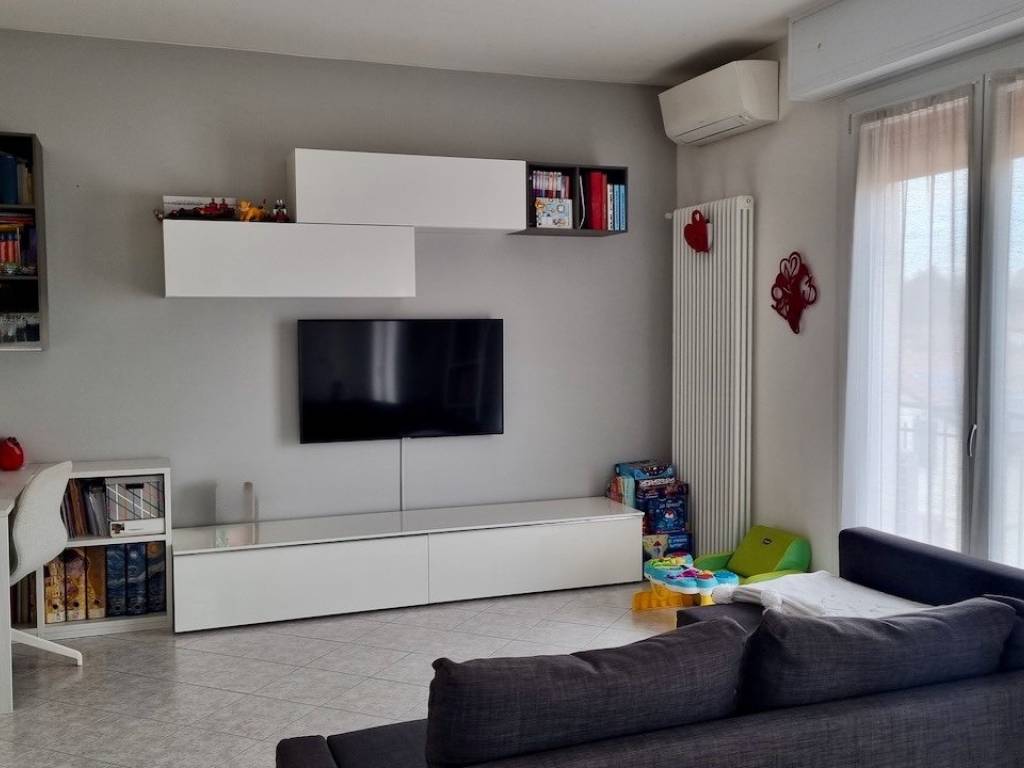 appartamento a Reggio nell'Emilia in zona San Pellegrino / Villa Canali