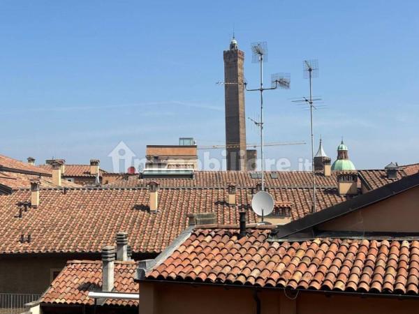 appartamento in vendita a Reggio nell'Emilia in zona Città Storica