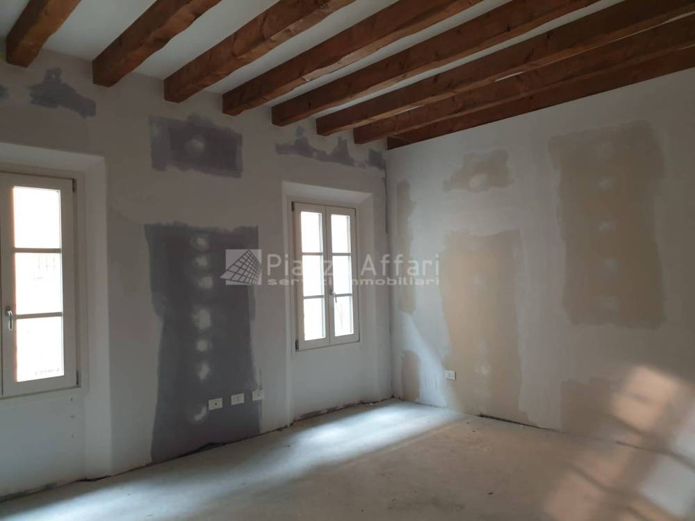 appartamento in vendita a Reggio nell'Emilia in zona Città Storica