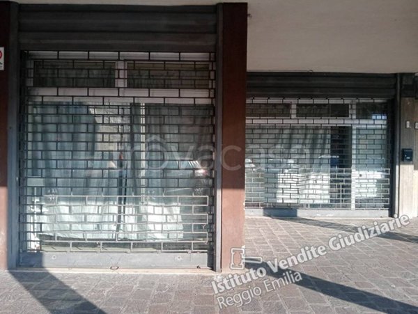 quadrivano in vendita a Reggio nell'Emilia in zona Ospizio
