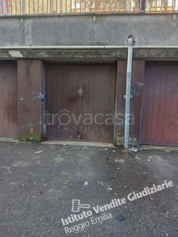 appartamento in vendita a Reggio nell'Emilia in zona Tribunale