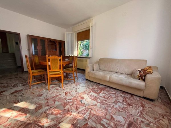 casa indipendente in vendita a Reggio nell'Emilia in zona Città Storica