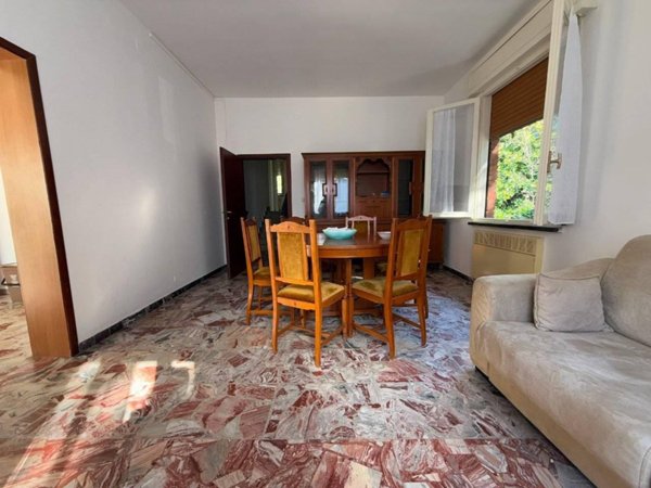 casa indipendente in vendita a Reggio nell'Emilia in zona Città Storica