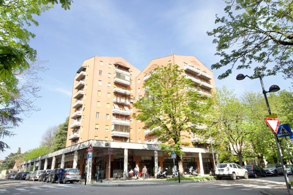 appartamento in vendita a Reggio nell'Emilia in zona Città Storica