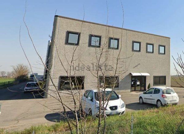 capannone in vendita a Reggio nell'Emilia
