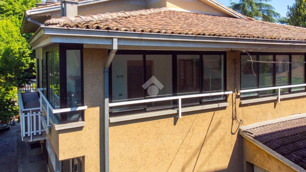 casa indipendente in vendita a Reggio nell'Emilia in zona Tondo
