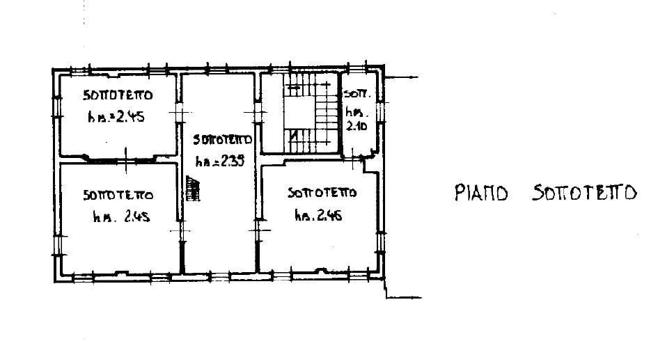 casa indipendente in vendita a Reggio nell'Emilia in zona Città Storica