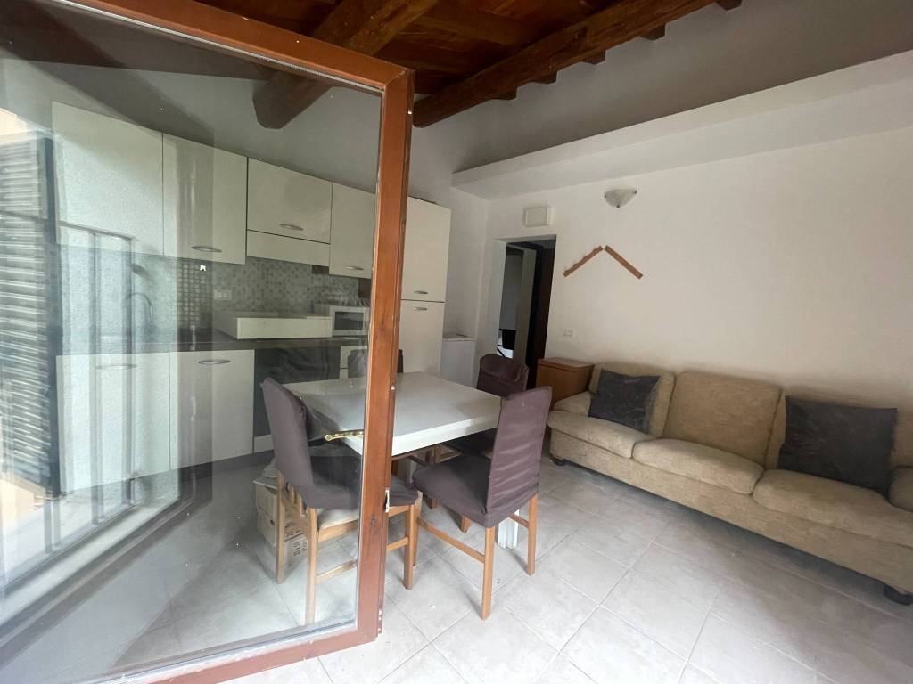 appartamento in vendita a Reggio nell'Emilia in zona San Prospero Strinati
