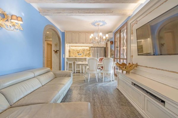 appartamento in vendita a Reggio nell'Emilia in zona Città Storica