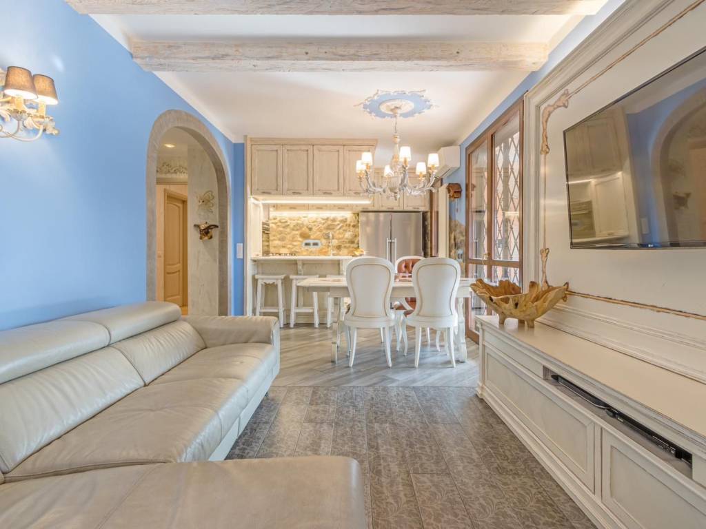 appartamento in vendita a Reggio nell'Emilia in zona Città Storica