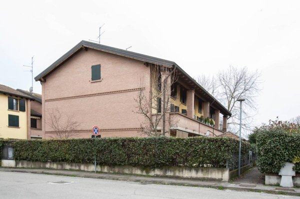 casa indipendente in vendita a Reggio nell'Emilia in zona San Bartolomeo