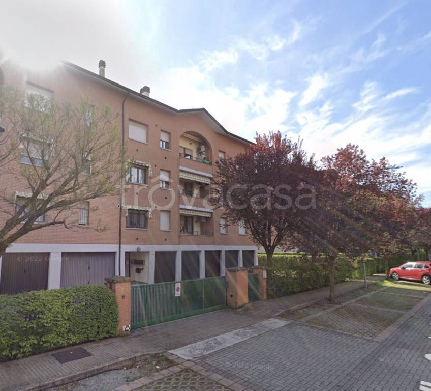 appartamento in vendita a Reggio nell'Emilia in zona Sesso