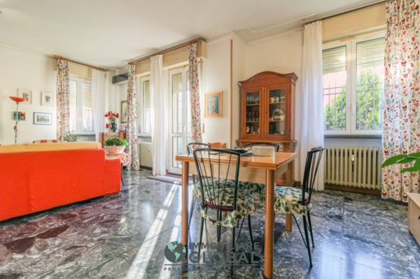 appartamento in vendita a Reggio nell'Emilia in zona Ospizio